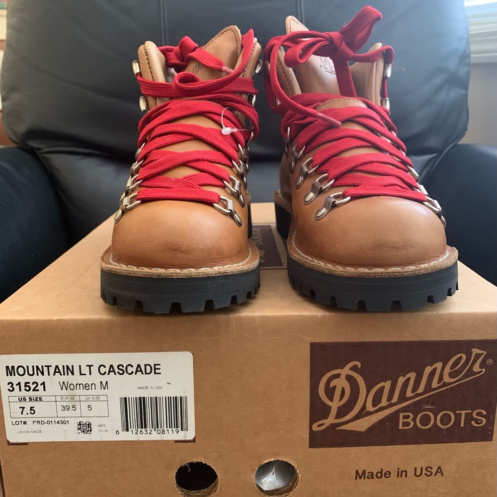 Danner Mountain Light Cascade Hiking Boots - as seen in the movie “Wild”